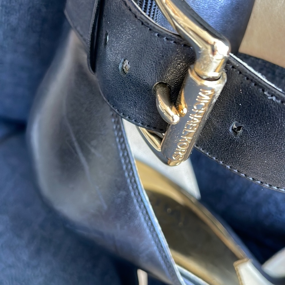 Michael Kors Brinkley with Leopard Hair and Leather Back and Ankle Strap. - Picture 5 of 7